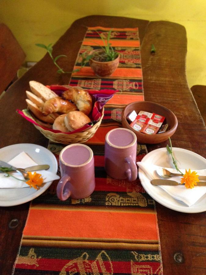 Hostal Del Suri Cafayate Bagian luar foto