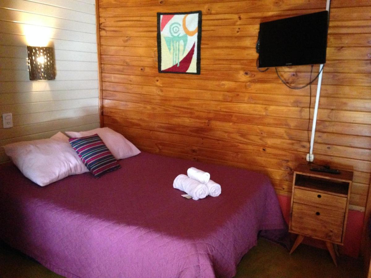 Hostal Del Suri Cafayate Bagian luar foto