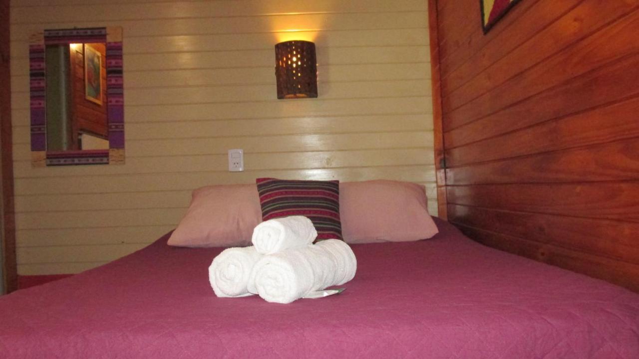 Hostal Del Suri Cafayate Bagian luar foto