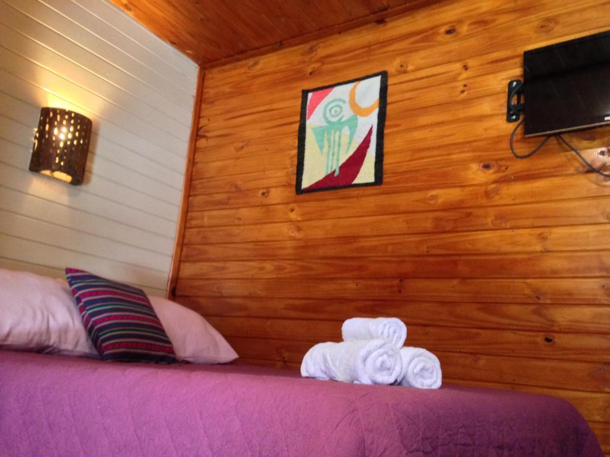 Hostal Del Suri Cafayate Bagian luar foto